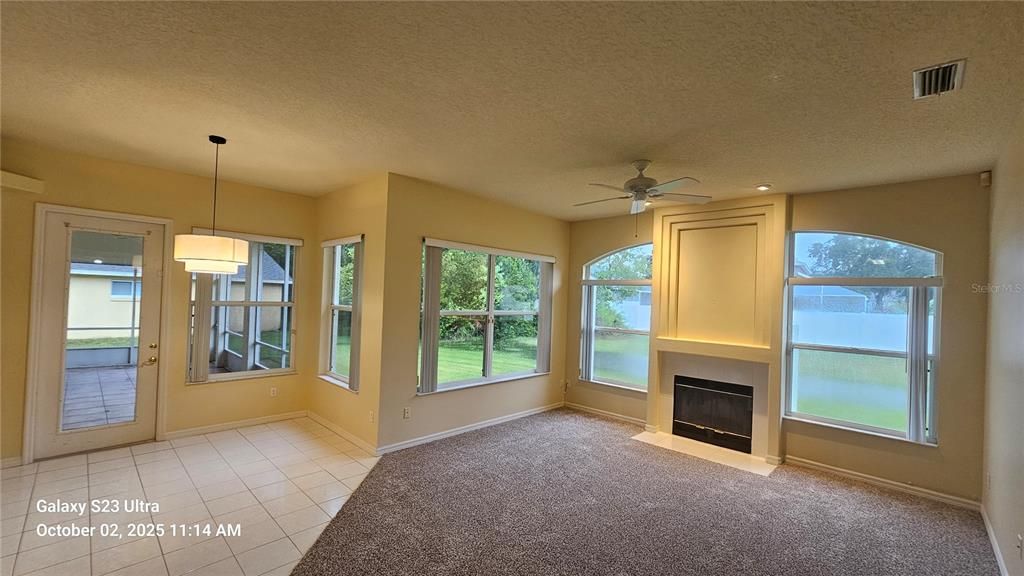 出租: $2,700 (4 贝兹, 2 浴室, 2474 平方英尺)