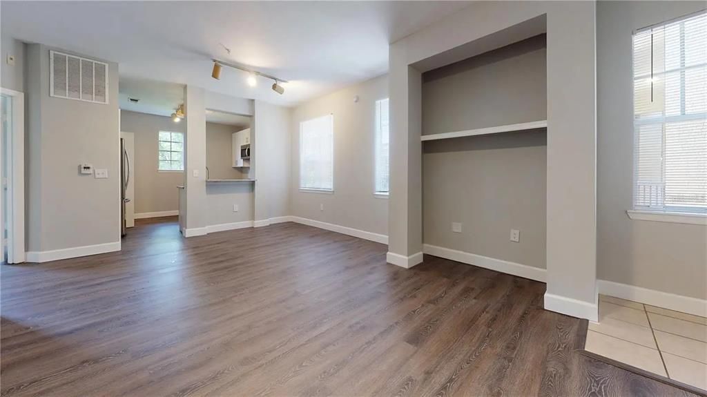В аренду: $1,499 (1 спален, 1 ванн, 837 Квадратных фут)