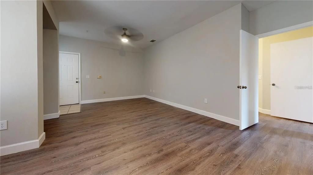 В аренду: $1,499 (1 спален, 1 ванн, 837 Квадратных фут)