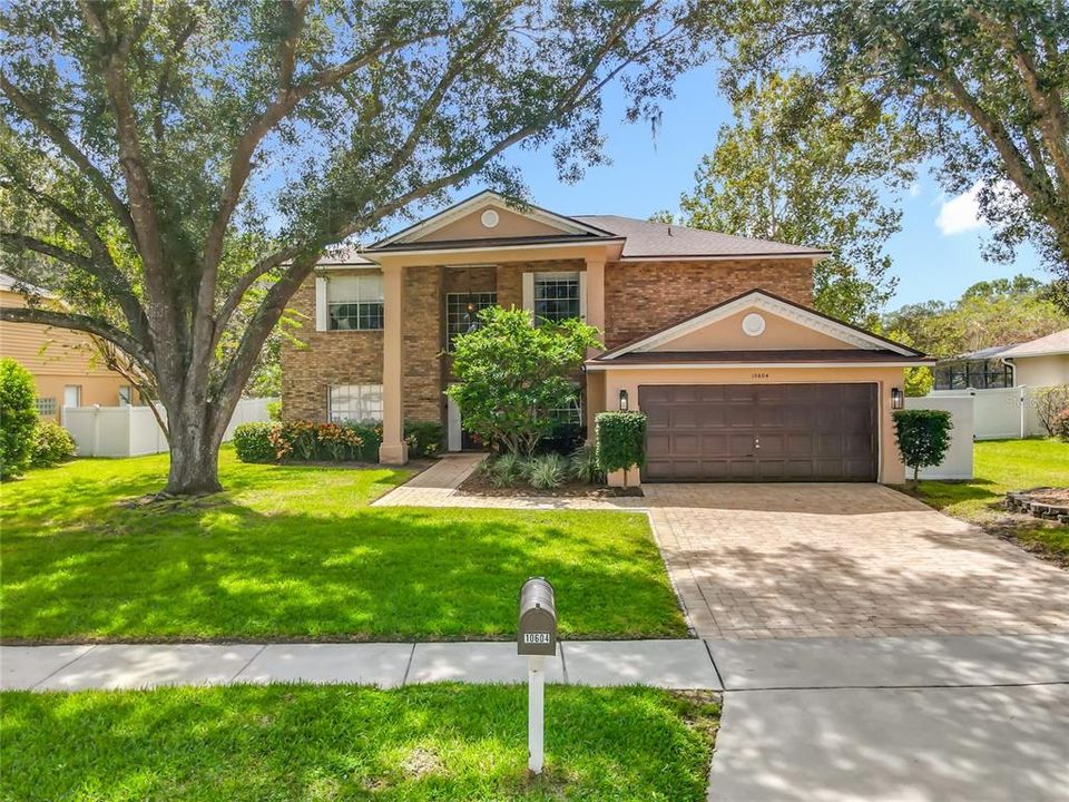 合同活跃: $625,000 (5 贝兹, 3 浴室, 3322 平方英尺)