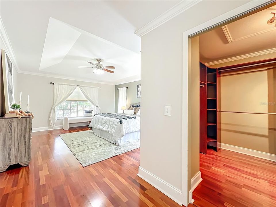 合同活跃: $625,000 (5 贝兹, 3 浴室, 3322 平方英尺)