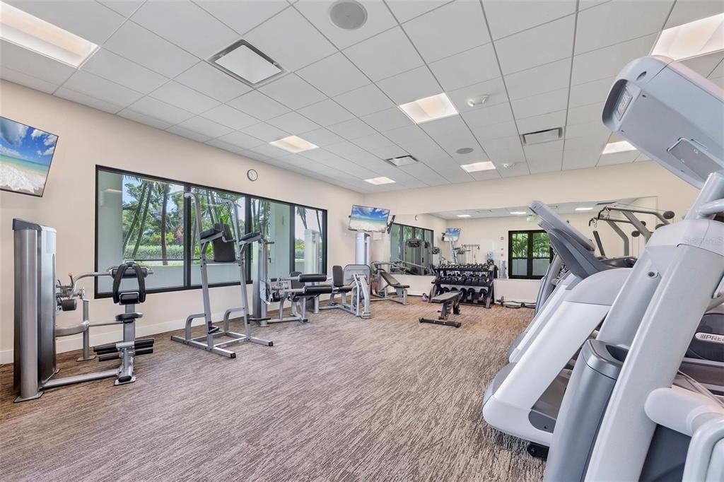 合同活跃: $999,000 (2 贝兹, 2 浴室, 1668 平方英尺)