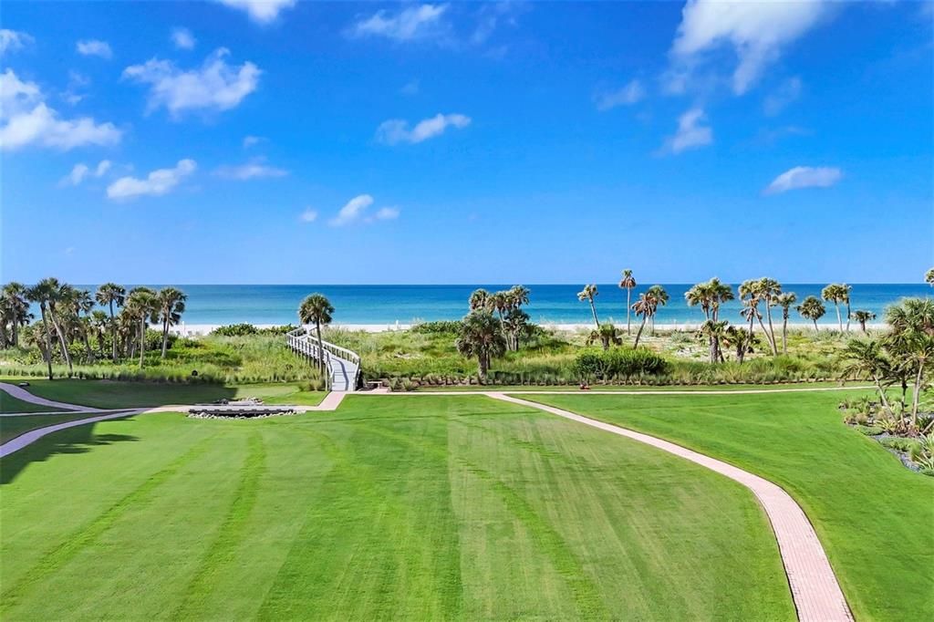 合同活跃: $999,000 (2 贝兹, 2 浴室, 1668 平方英尺)