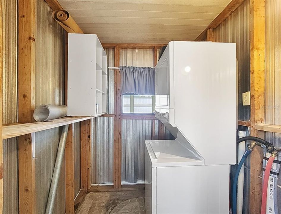 For Sale: $99,900 (1 beds, 1 baths, 490 Square Feet)