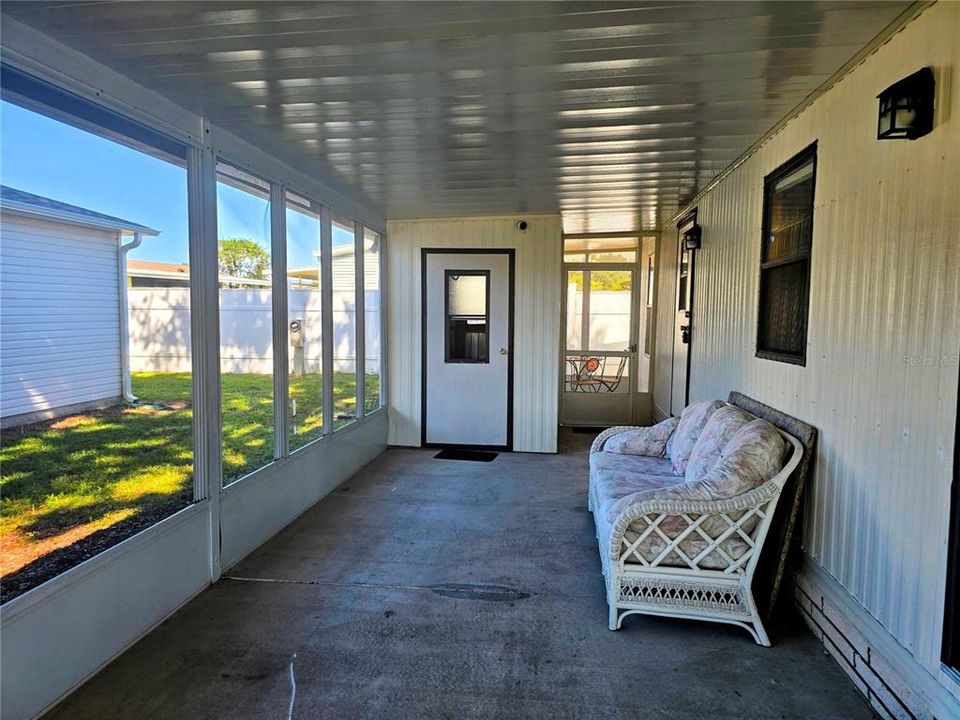 For Sale: $99,900 (1 beds, 1 baths, 490 Square Feet)