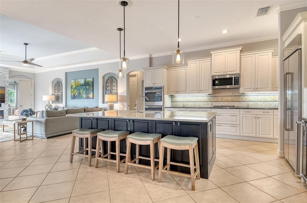 Active With Contract: $1,650,000 (3 beds, 3 baths, 3302 Square Feet)