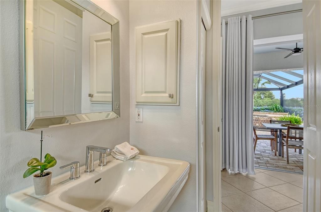 Active With Contract: $1,650,000 (3 beds, 3 baths, 3302 Square Feet)