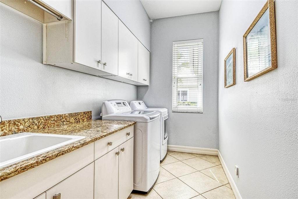 Active With Contract: $1,650,000 (3 beds, 3 baths, 3302 Square Feet)