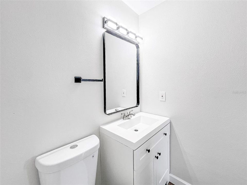 En Renta: $2,295 (3 camas, 2 baños, 1324 Pies cuadrados)