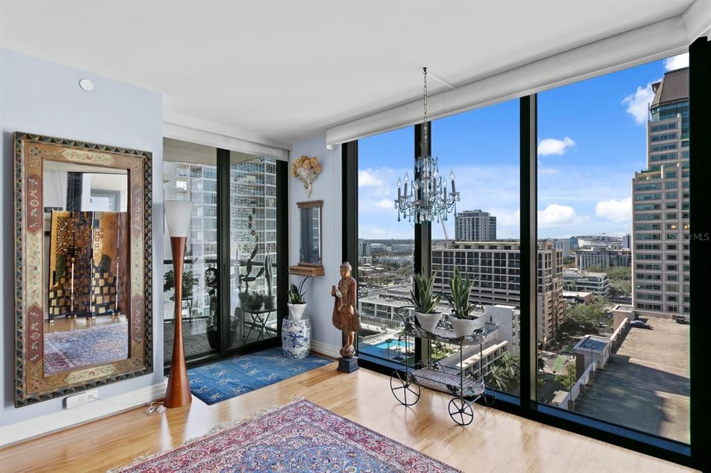 Active With Contract: $3,500 (1 beds, 2 baths, 1180 Square Feet)