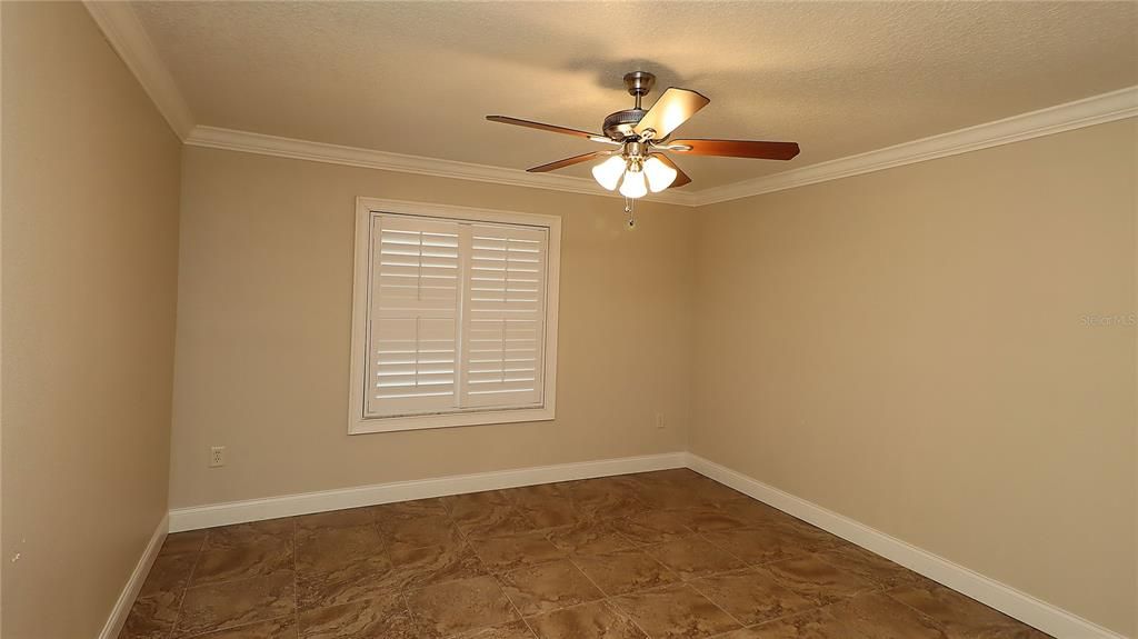 For Sale: $212,000 (2 beds, 2 baths, 1116 Square Feet)