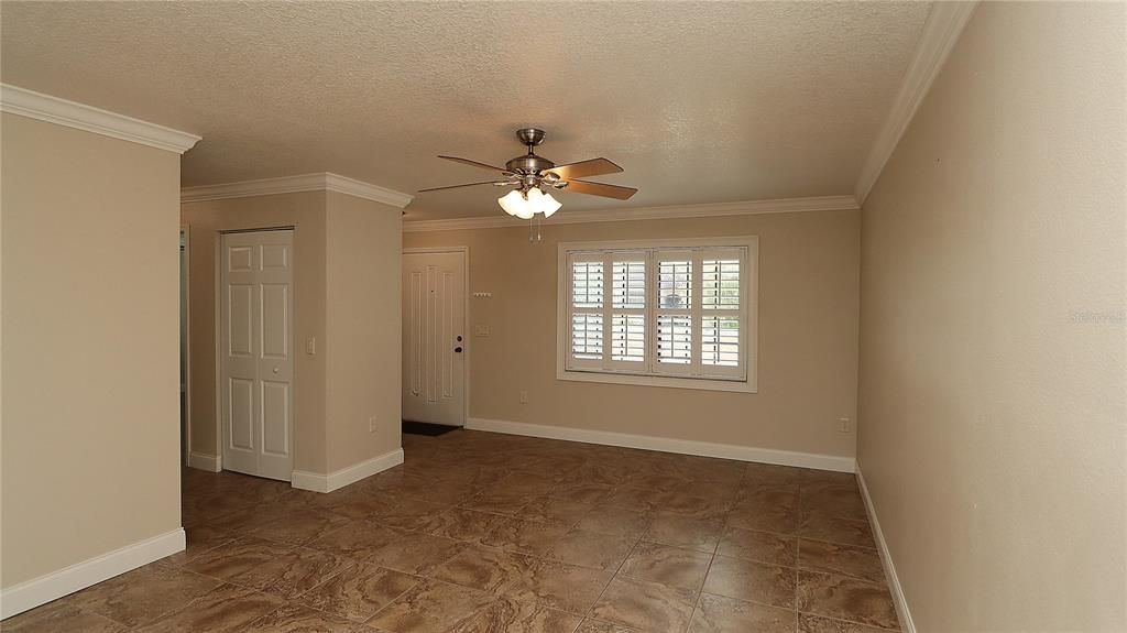 For Sale: $212,000 (2 beds, 2 baths, 1116 Square Feet)