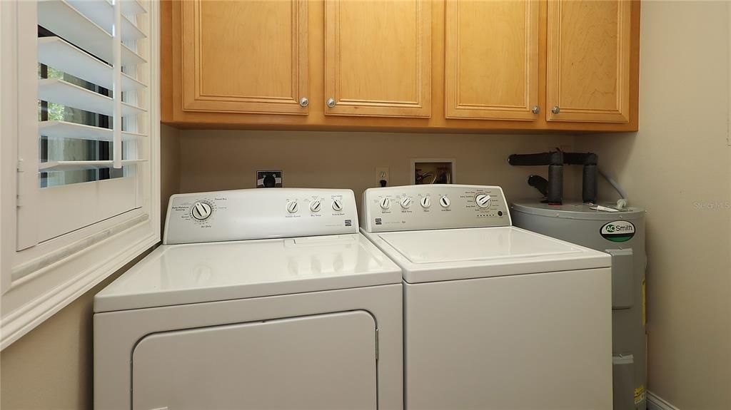 For Sale: $212,000 (2 beds, 2 baths, 1116 Square Feet)