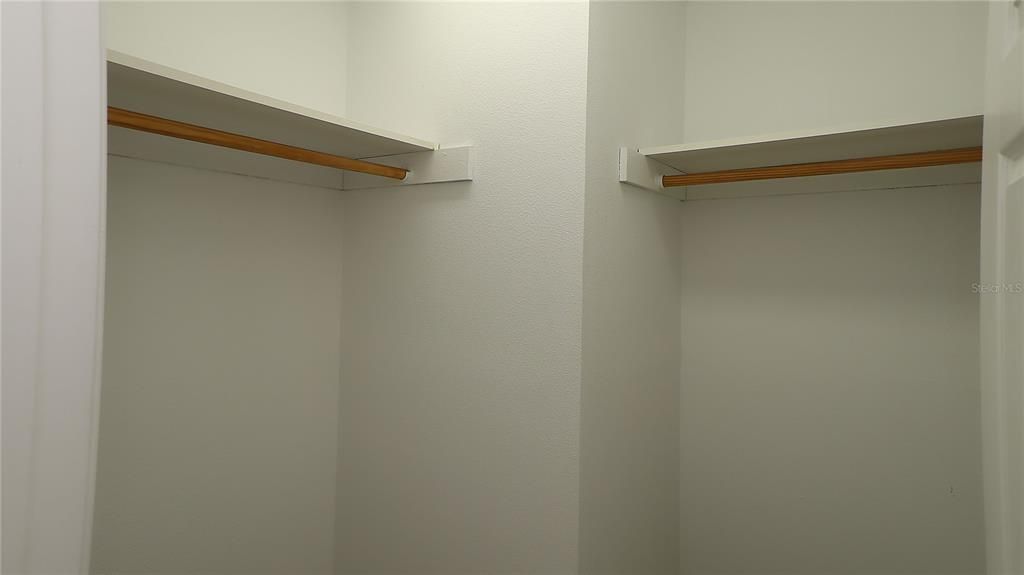 For Sale: $212,000 (2 beds, 2 baths, 1116 Square Feet)