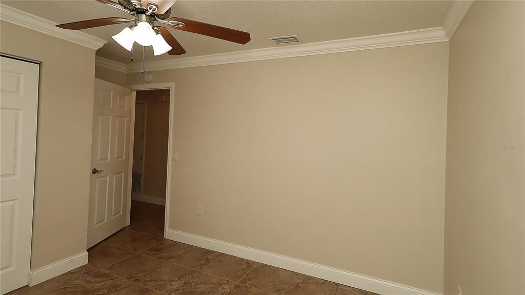 For Sale: $212,000 (2 beds, 2 baths, 1116 Square Feet)