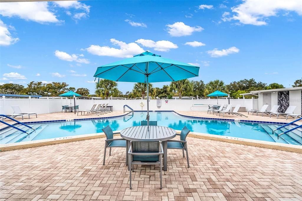 出租: $1,599 (2 贝兹, 2 浴室, 1056 平方英尺)