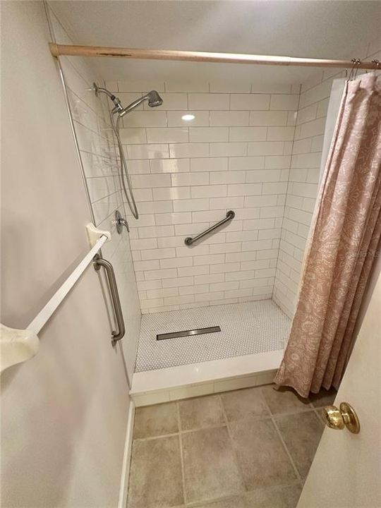 For Sale: $360,000 (2 beds, 2 baths, 1236 Square Feet)