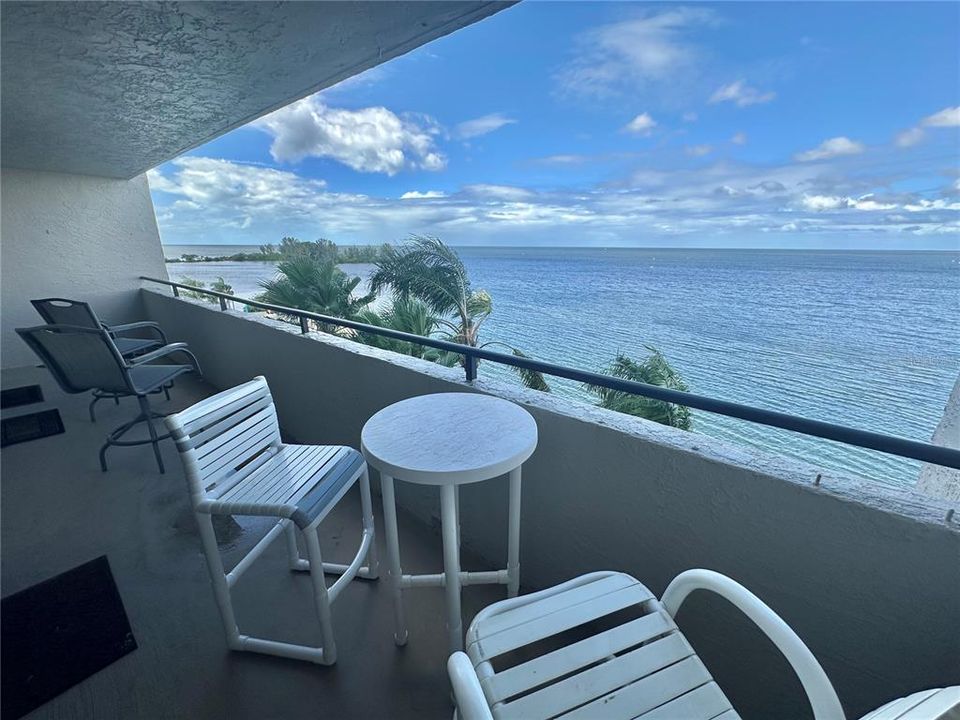 For Sale: $360,000 (2 beds, 2 baths, 1236 Square Feet)