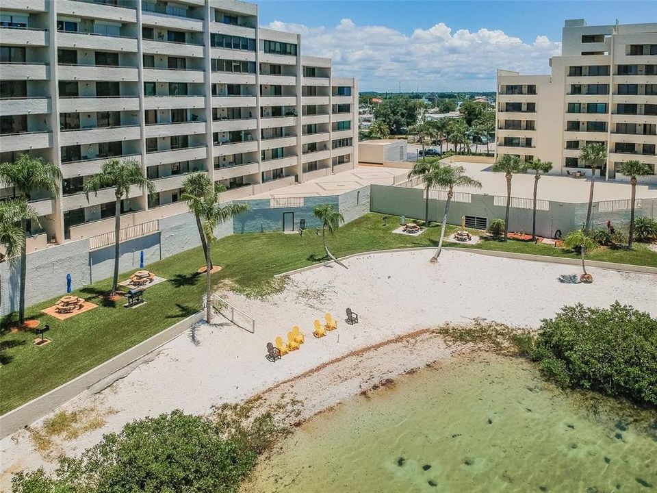 For Sale: $360,000 (2 beds, 2 baths, 1236 Square Feet)