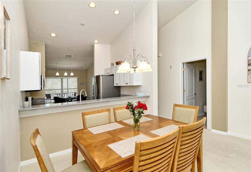 For Sale: $283,900 (2 beds, 2 baths, 1433 Square Feet)