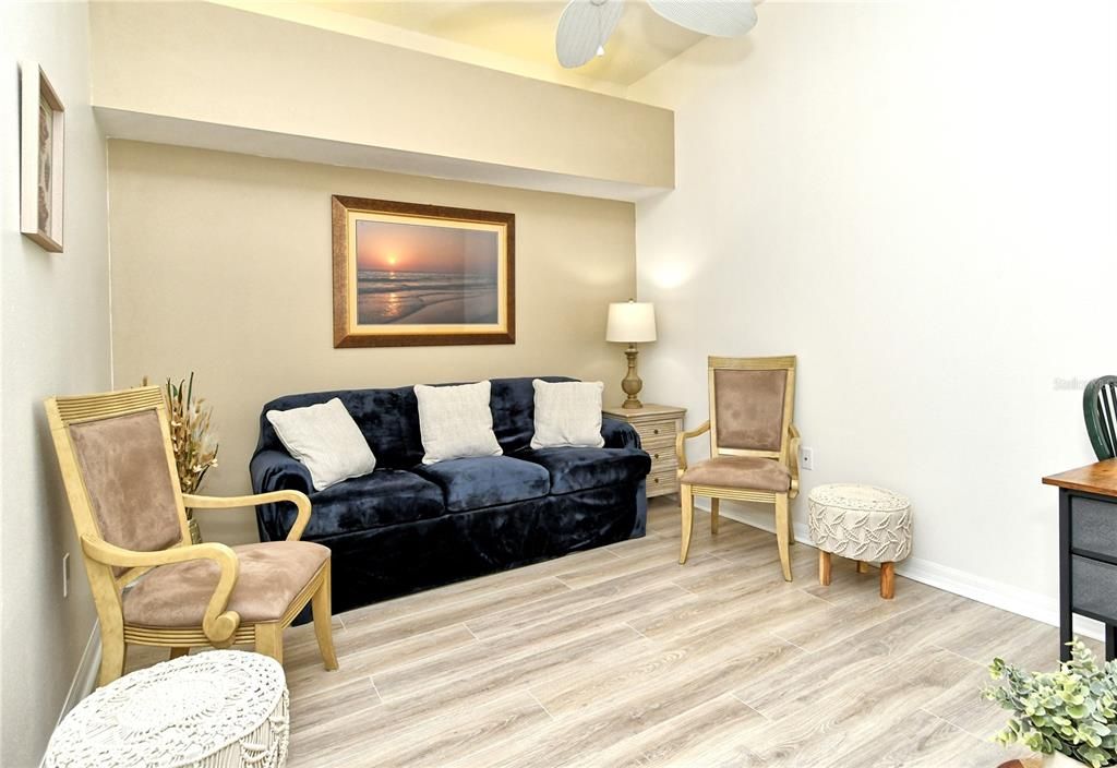 For Sale: $283,900 (2 beds, 2 baths, 1433 Square Feet)