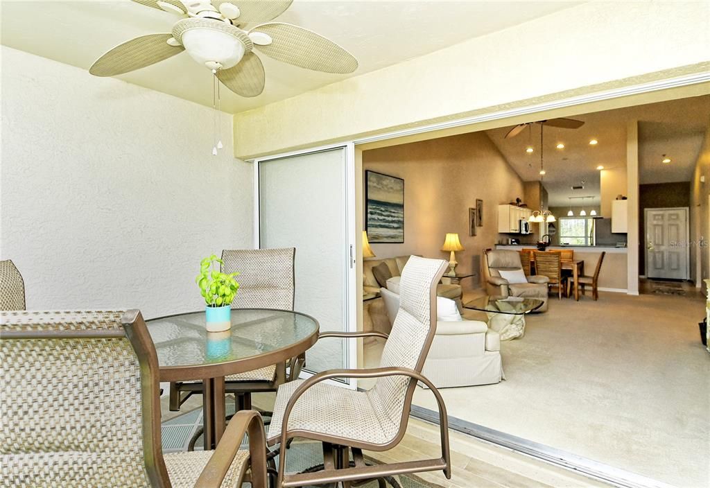 For Sale: $283,900 (2 beds, 2 baths, 1433 Square Feet)