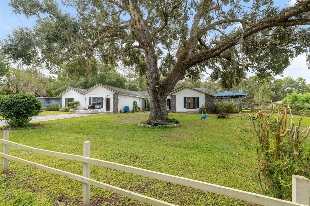 待售: $410,000 (4 贝兹, 2 浴室, 3121 平方英尺)