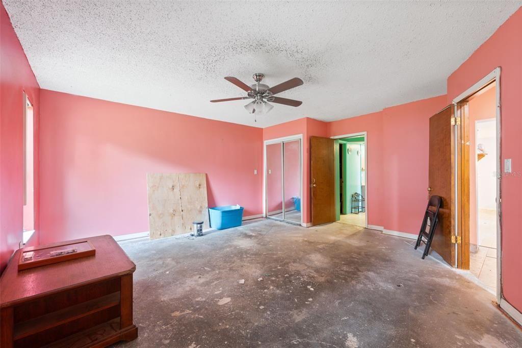 待售: $410,000 (4 贝兹, 2 浴室, 3121 平方英尺)