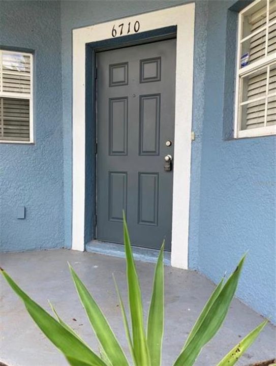 For Rent: $2,300 (4 beds, 3 baths, 1576 Square Feet)