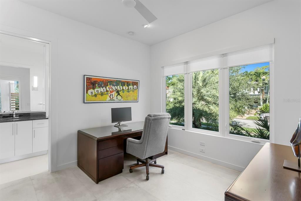 For Sale: $2,750,000 (4 beds, 4 baths, 3220 Square Feet)