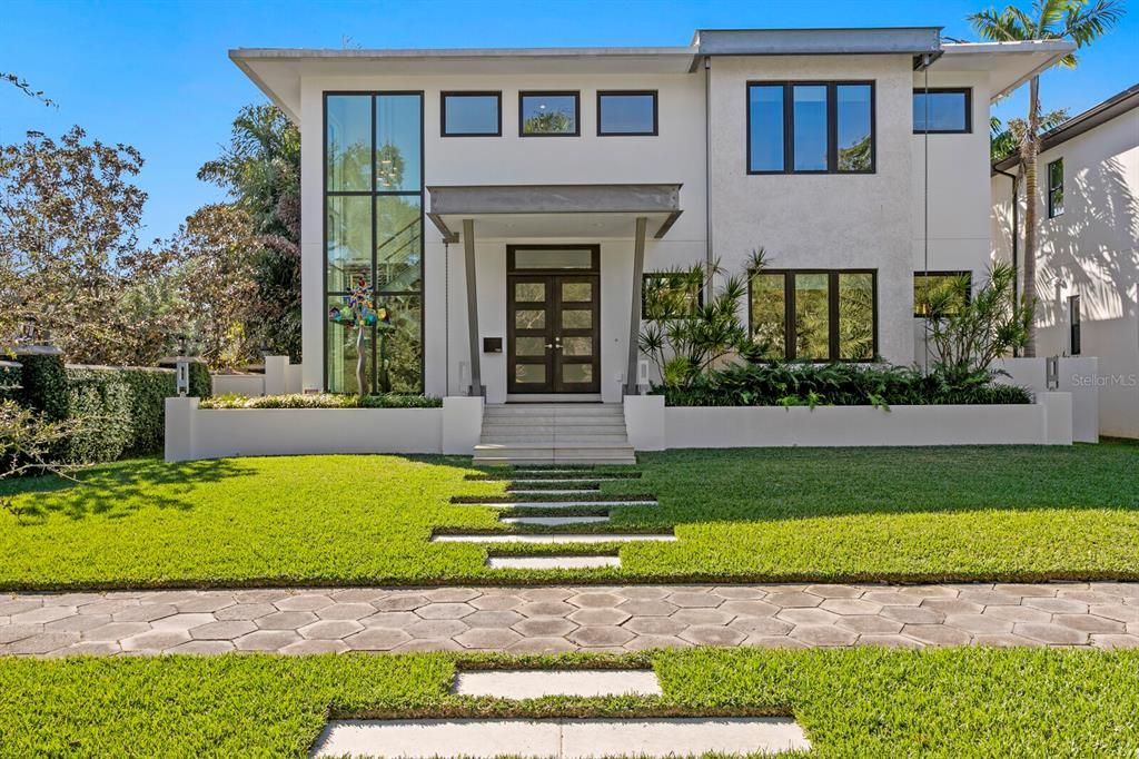 For Sale: $2,750,000 (4 beds, 4 baths, 3220 Square Feet)