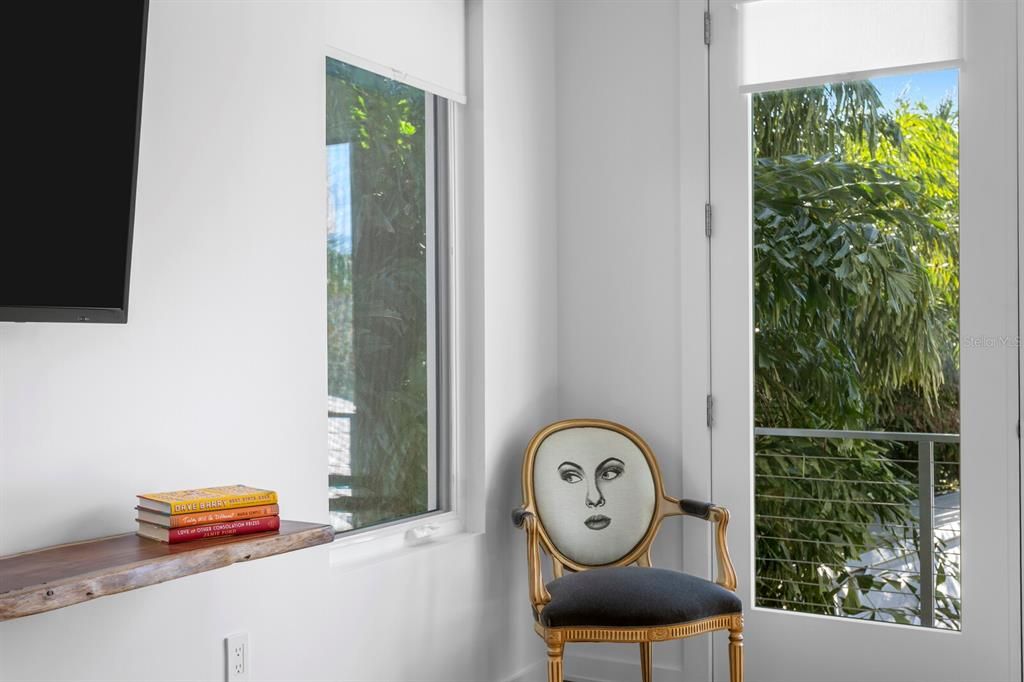 For Sale: $2,750,000 (4 beds, 4 baths, 3220 Square Feet)