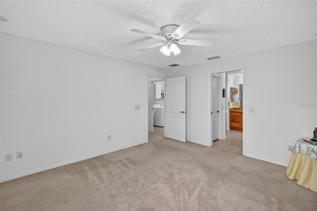 For Sale: $379,900 (3 beds, 2 baths, 1565 Square Feet)