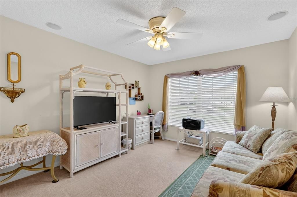 For Sale: $379,900 (3 beds, 2 baths, 1565 Square Feet)