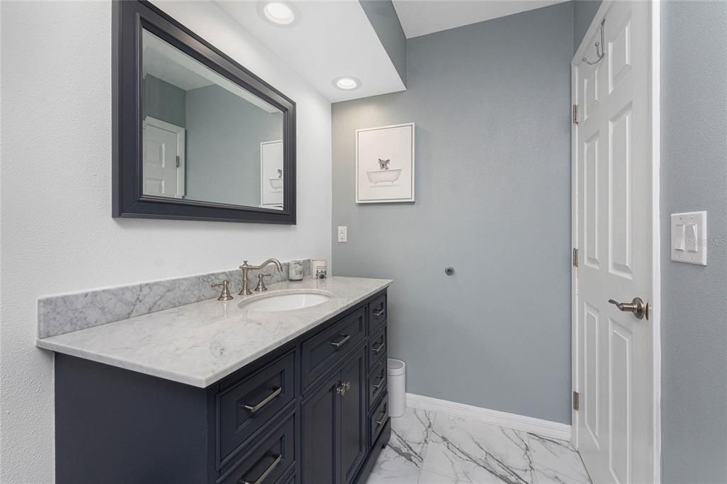 Activo con contrato: $347,500 (2 camas, 2 baños, 1379 Pies cuadrados)