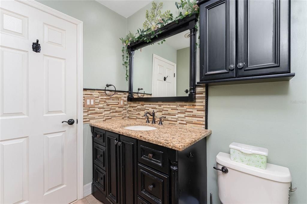 Activo con contrato: $347,500 (2 camas, 2 baños, 1379 Pies cuadrados)