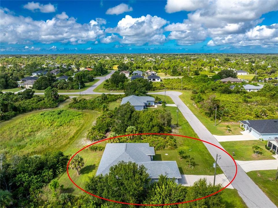 Active With Contract: $369,900 (3 beds, 2 baths, 1900 Square Feet)