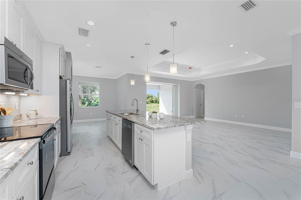 Active With Contract: $369,900 (3 beds, 2 baths, 1900 Square Feet)