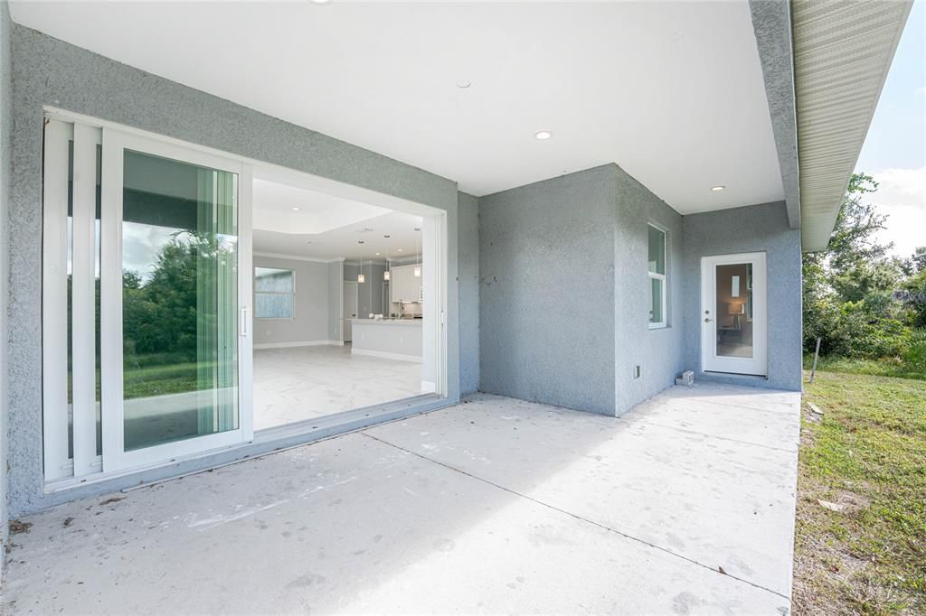 Active With Contract: $369,900 (3 beds, 2 baths, 1900 Square Feet)