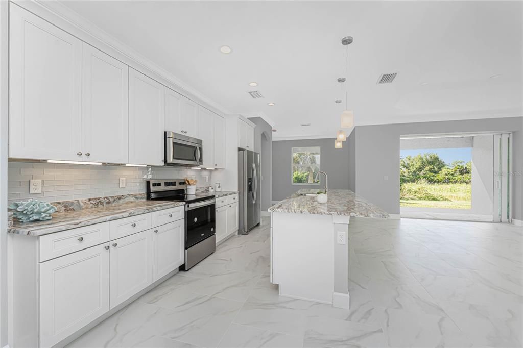 Active With Contract: $369,900 (3 beds, 2 baths, 1900 Square Feet)