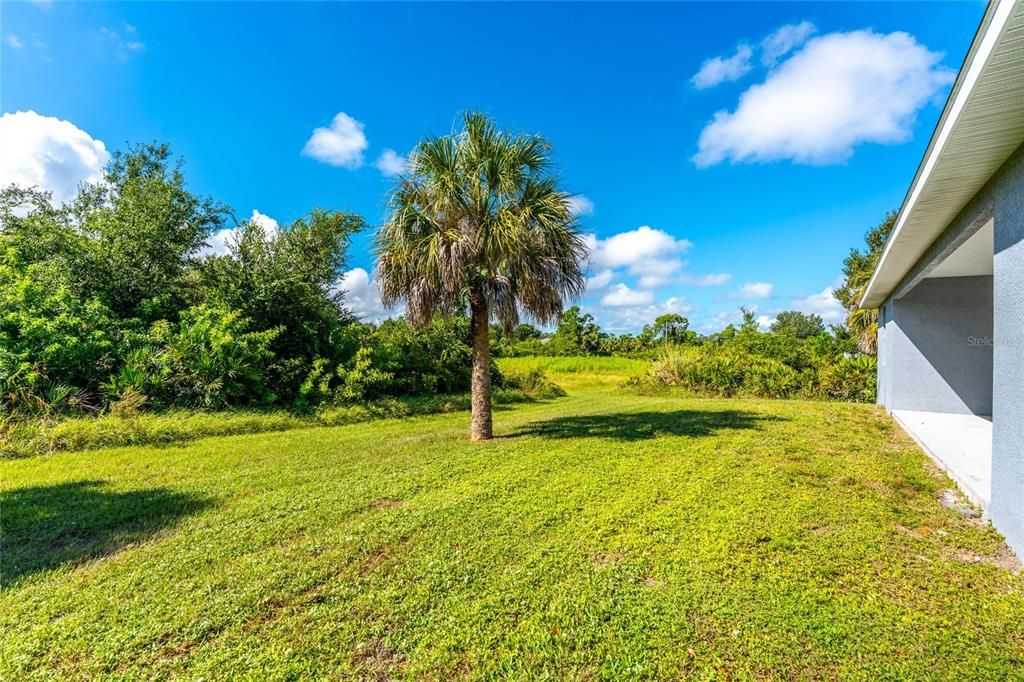 Active With Contract: $369,900 (3 beds, 2 baths, 1900 Square Feet)