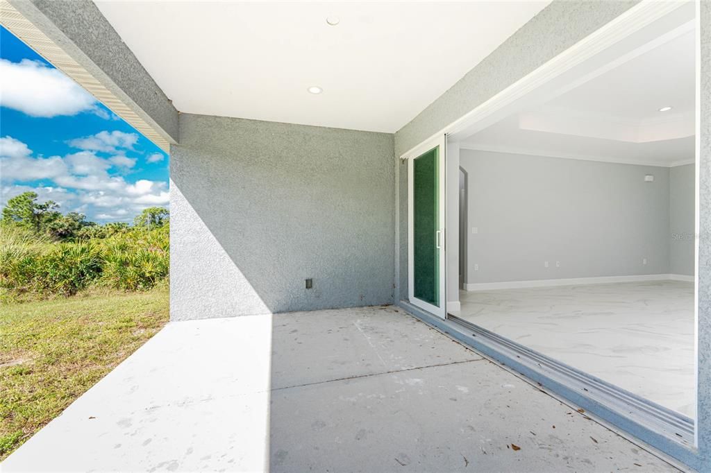 Active With Contract: $369,900 (3 beds, 2 baths, 1900 Square Feet)