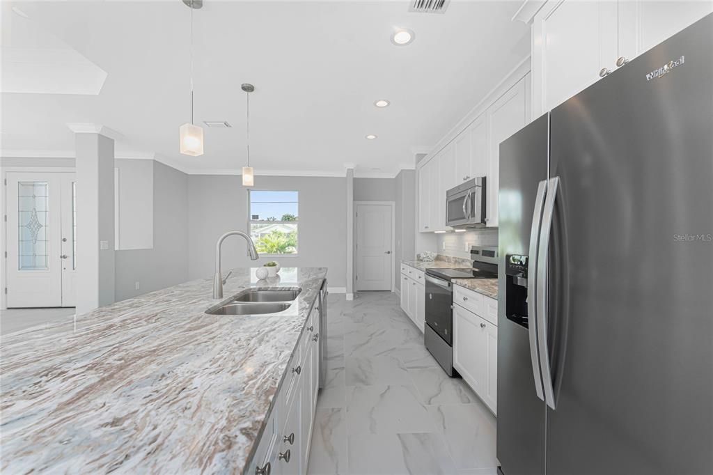 Active With Contract: $369,900 (3 beds, 2 baths, 1900 Square Feet)