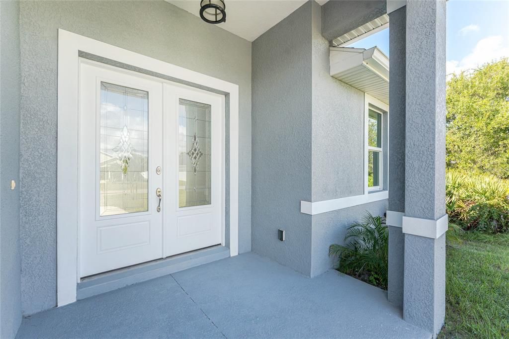 Active With Contract: $369,900 (3 beds, 2 baths, 1900 Square Feet)