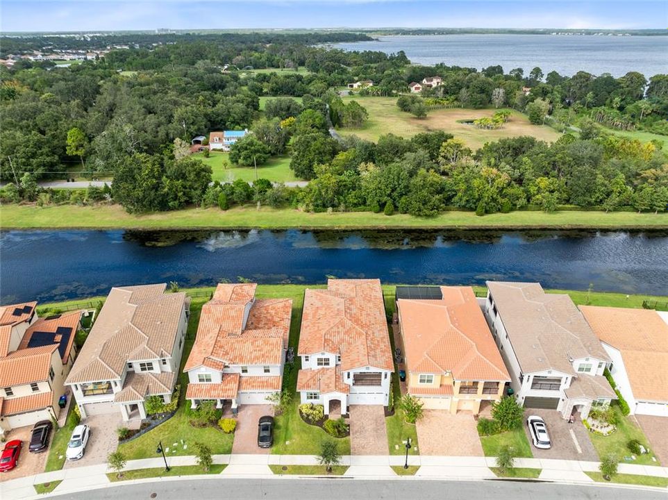 For Sale: $1,475,000 (5 beds, 5 baths, 4280 Square Feet)