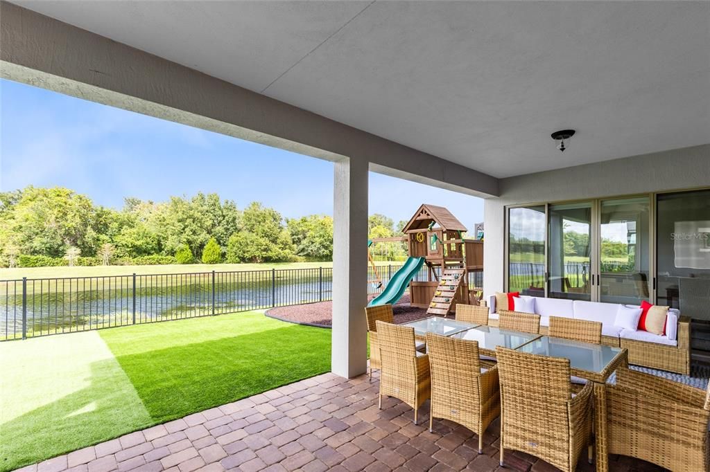 For Sale: $1,475,000 (5 beds, 5 baths, 4280 Square Feet)