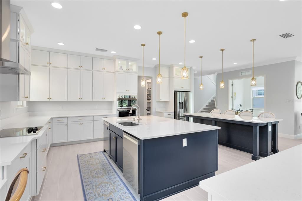 For Sale: $1,475,000 (5 beds, 5 baths, 4280 Square Feet)