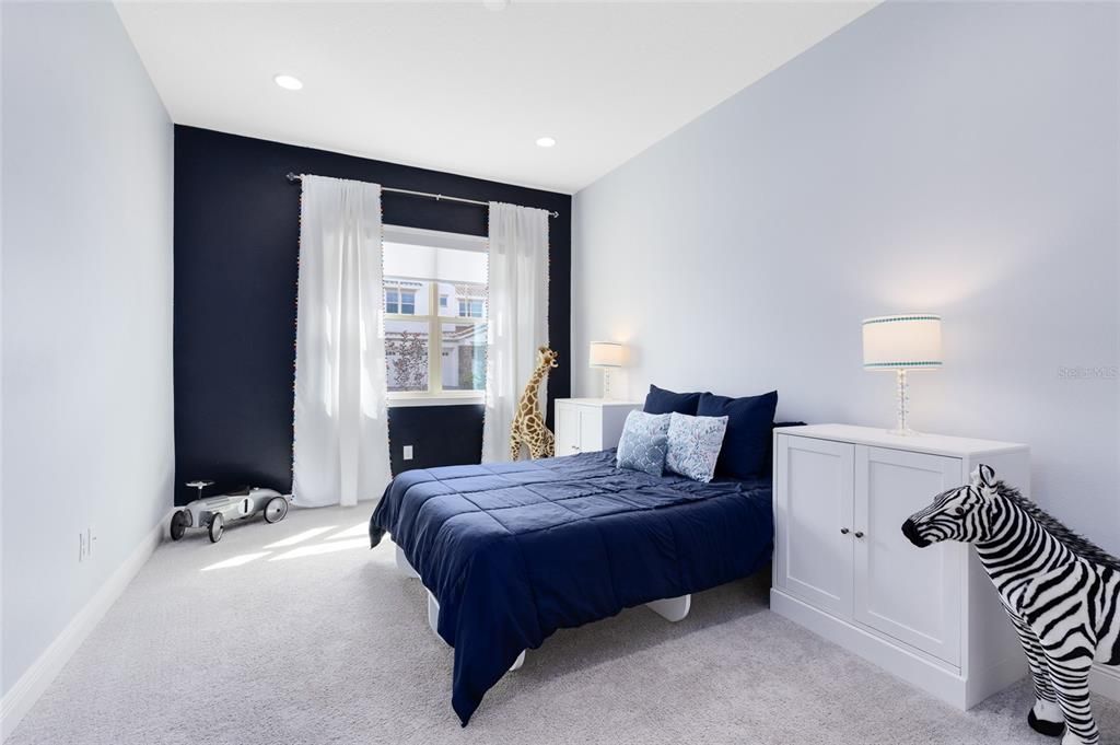 For Sale: $1,475,000 (5 beds, 5 baths, 4280 Square Feet)