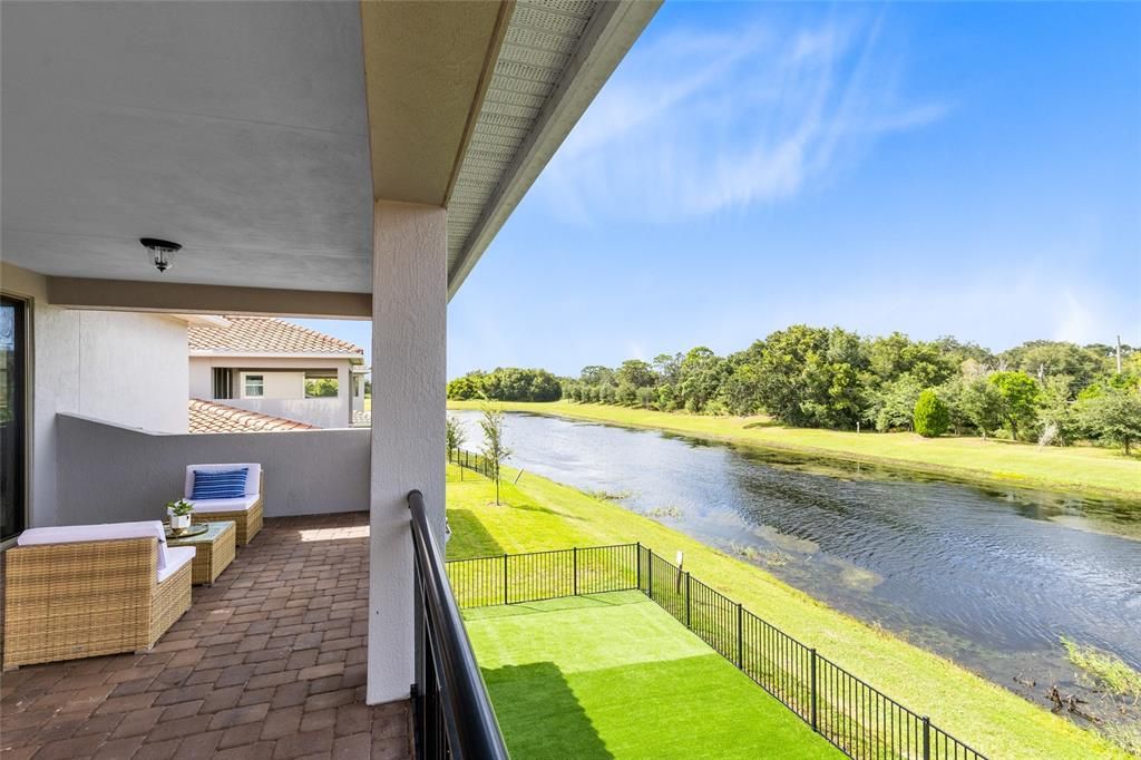 For Sale: $1,475,000 (5 beds, 5 baths, 4280 Square Feet)