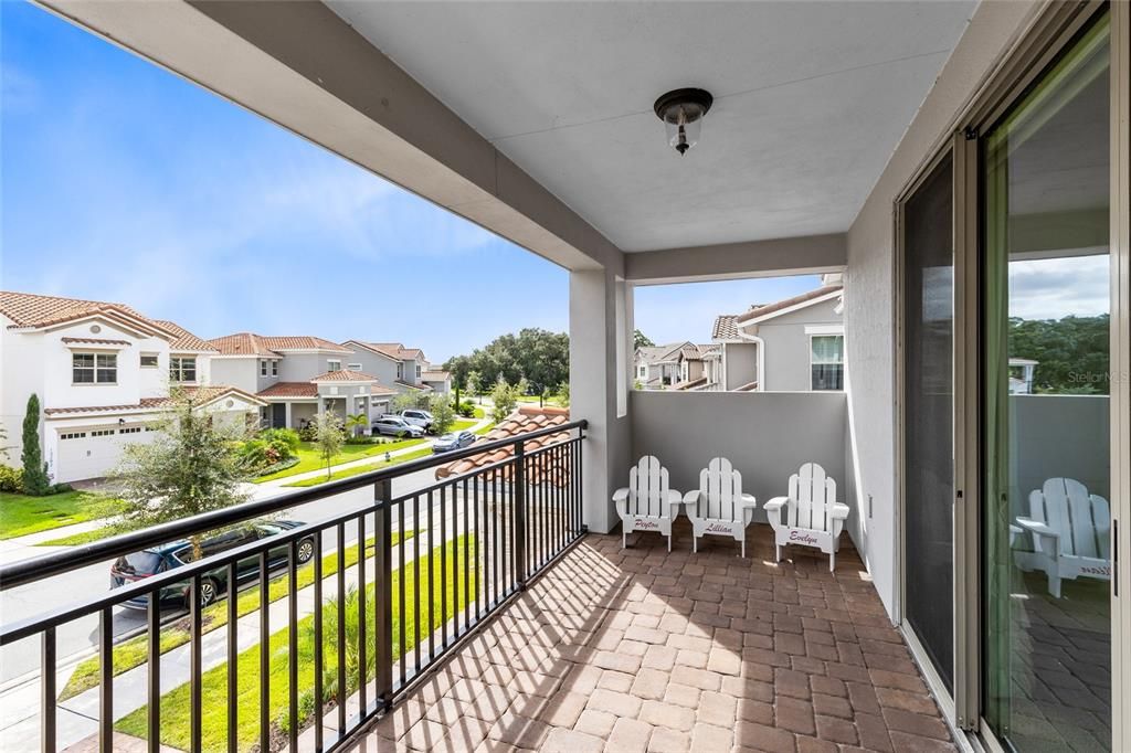 For Sale: $1,475,000 (5 beds, 5 baths, 4280 Square Feet)